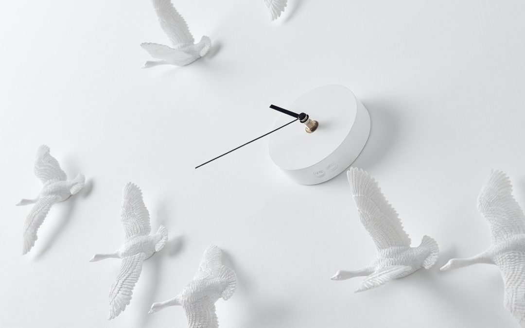Product Of The Week: A Stunning Bird Clock