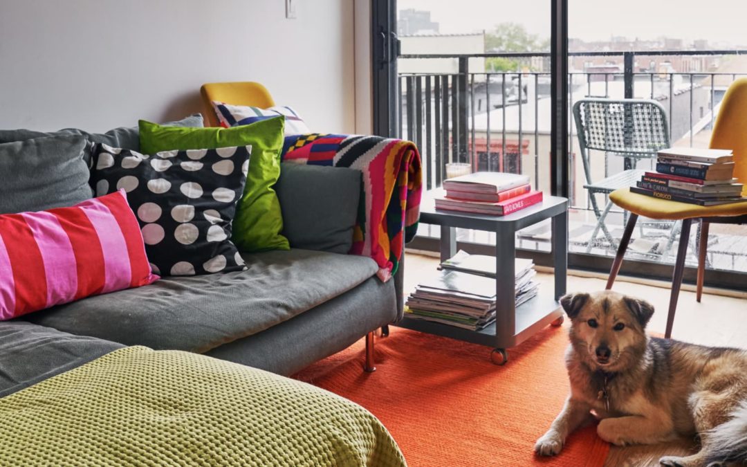 This Apartment’s Decor Is Vibrant & the Color-Coordinated Closet Is Dreamy
