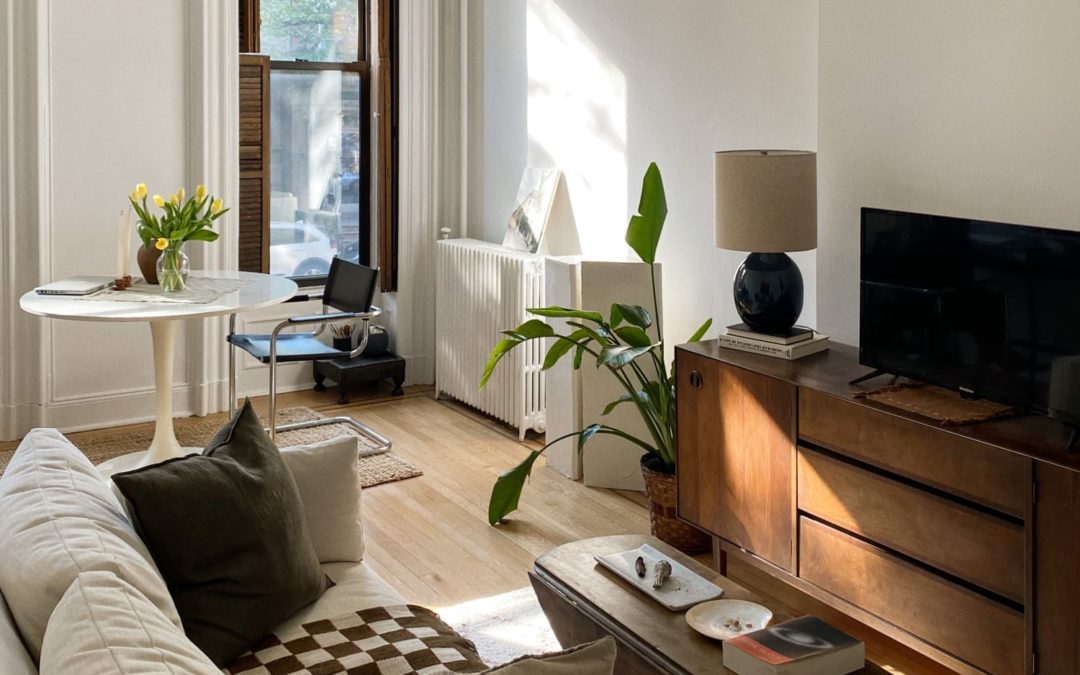 A Quintessential Brooklyn Brownstone Shows How Neutrals Make a Tranquil Home