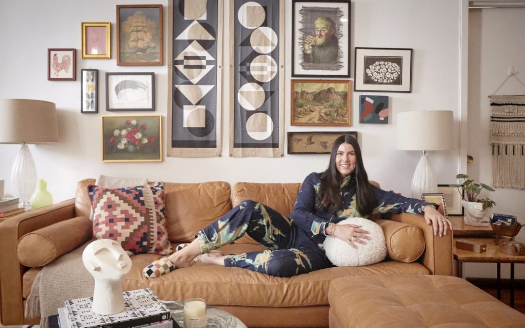 AT’s Home Director Lives in One of the Chicest 600-Square-Foot Rentals Ever