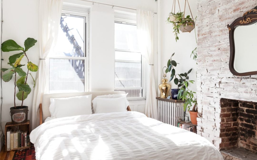 5 Blankets and Comforters That Are Keeping Us Cozy in the Cold Weather