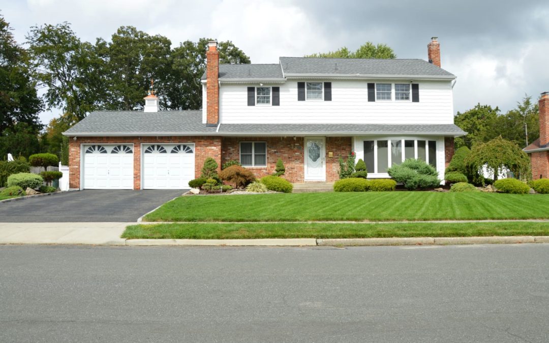 9 Common Issues You Need to Watch Out for in Homes from the ‘50s, ‘60s, and ‘70s