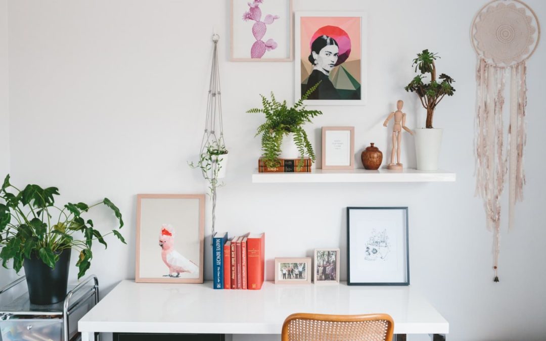 8 Ways to Keep Your Makeshift Home Office Clutter-Free and Cool