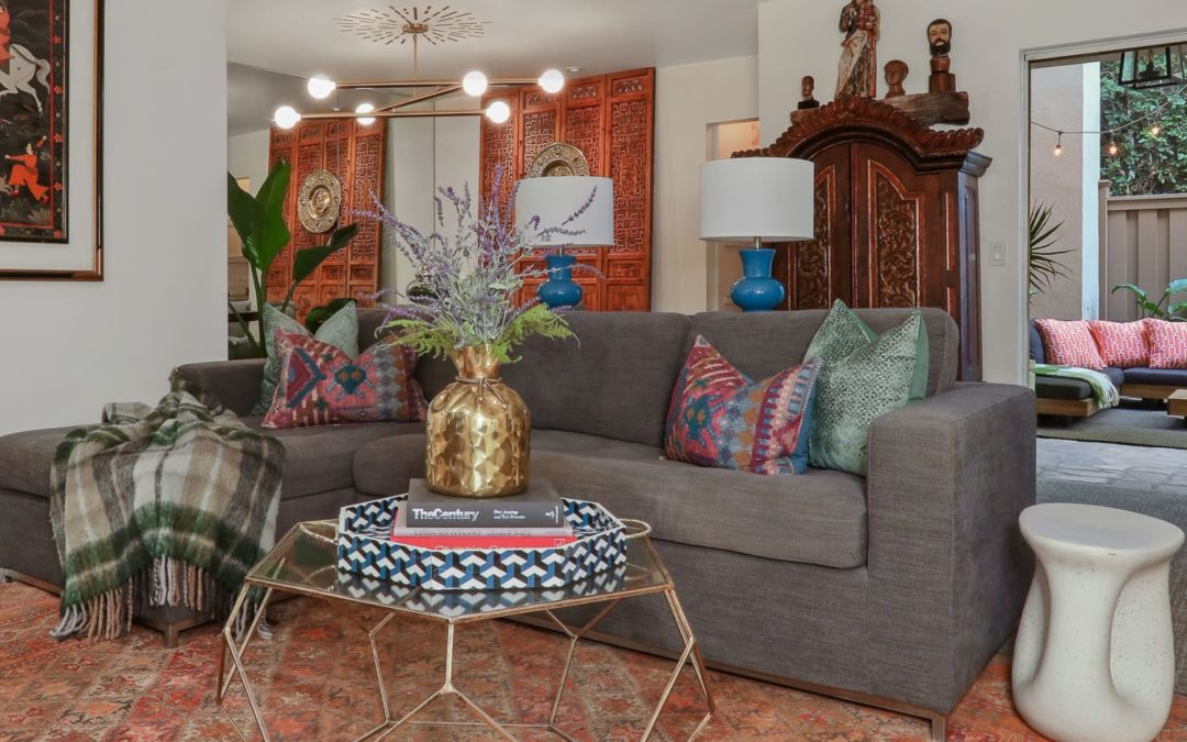 If Wallpapering a Ceiling Is Too Much Commitment for You, Try This DIY Instead