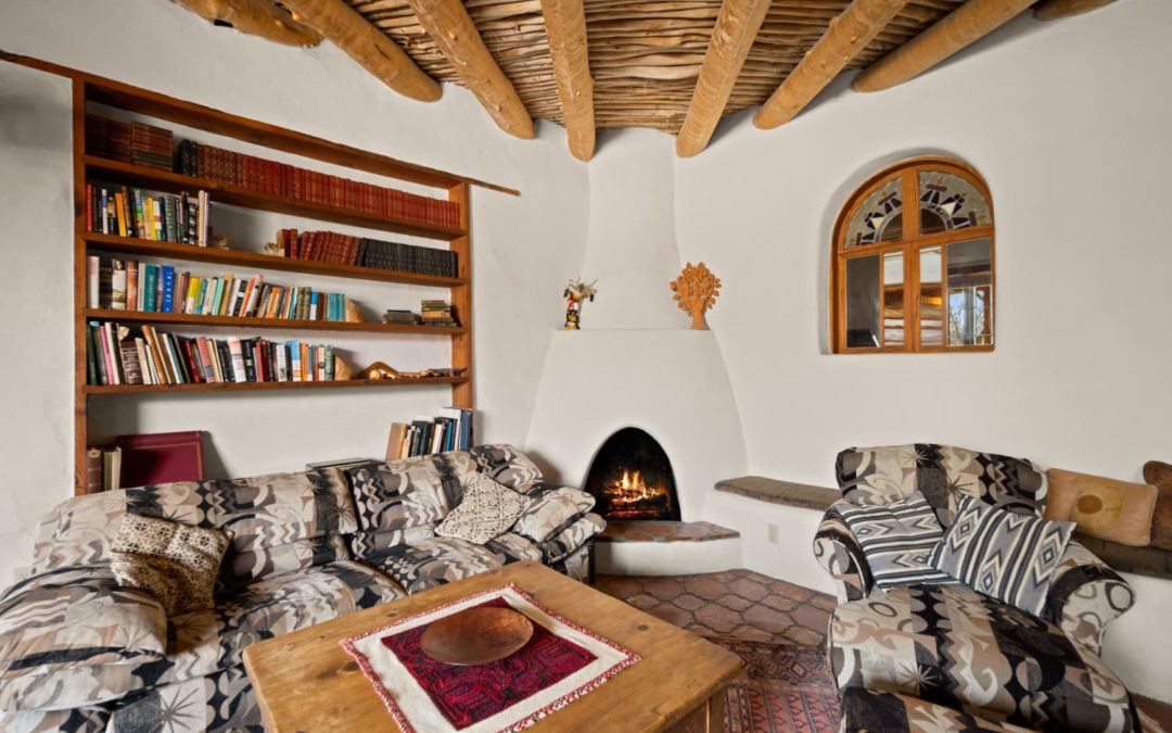 Peek Inside This Earth-Toned Adobe-Style Oasis for Sale in New Mexico