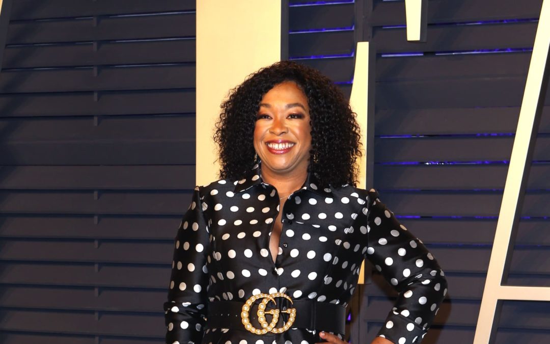 Shonda Rhimes’ Apartment Looks Like a “Bridgerton” Set
