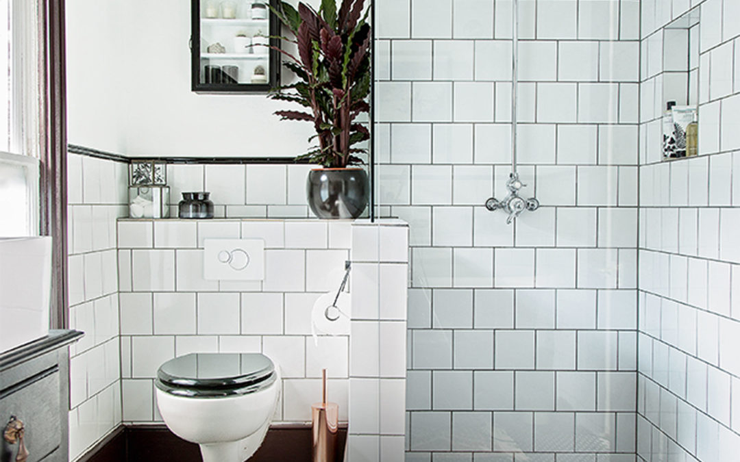 Small bathroom shower ideas – clever ways to work in a shower when space is limited