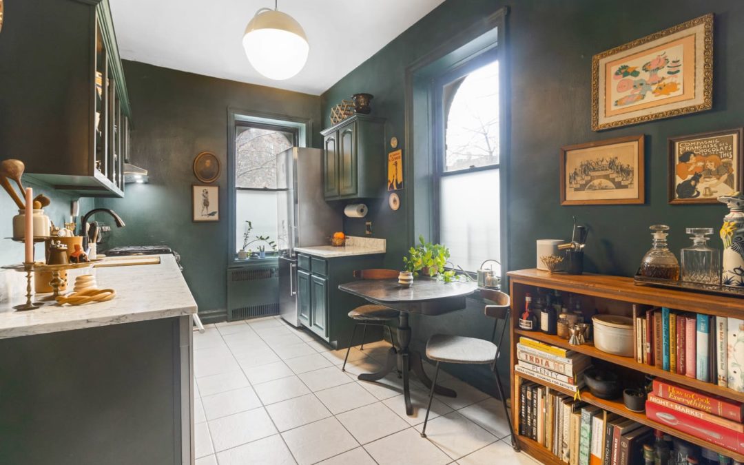 This Bookish Brooklyn Co-op for Sale Is a Vintage Lover’s Dream Come True