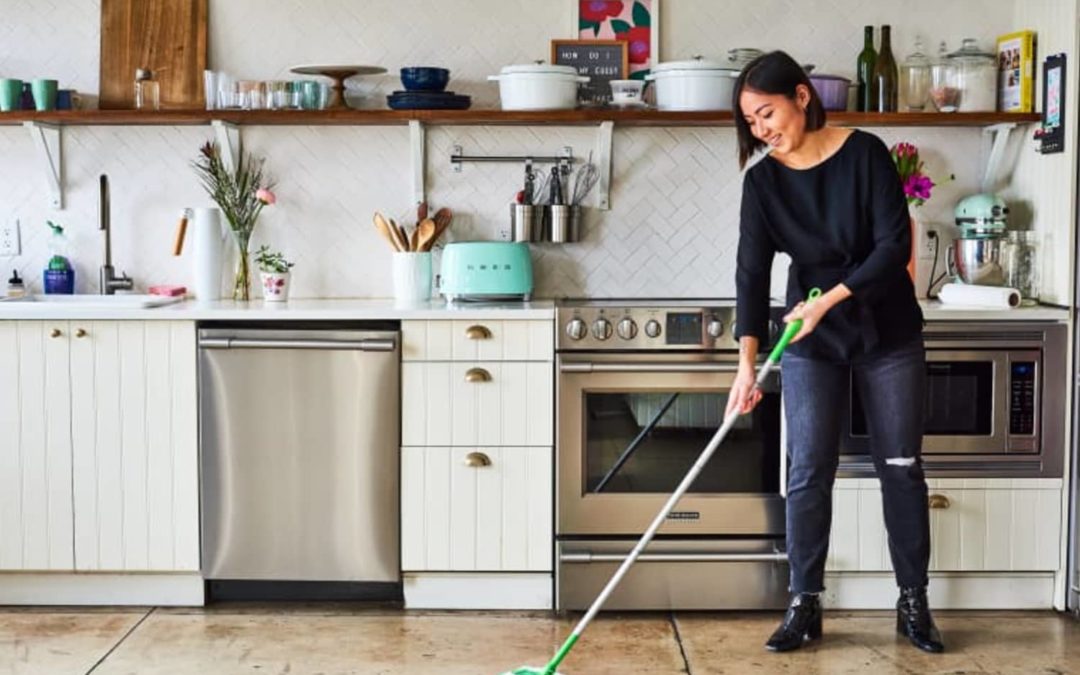 This Budget-Friendly Amazon Steam Mop Has More Than 20,000 5-Star Reviews and Removes Years of Dirt with Ease