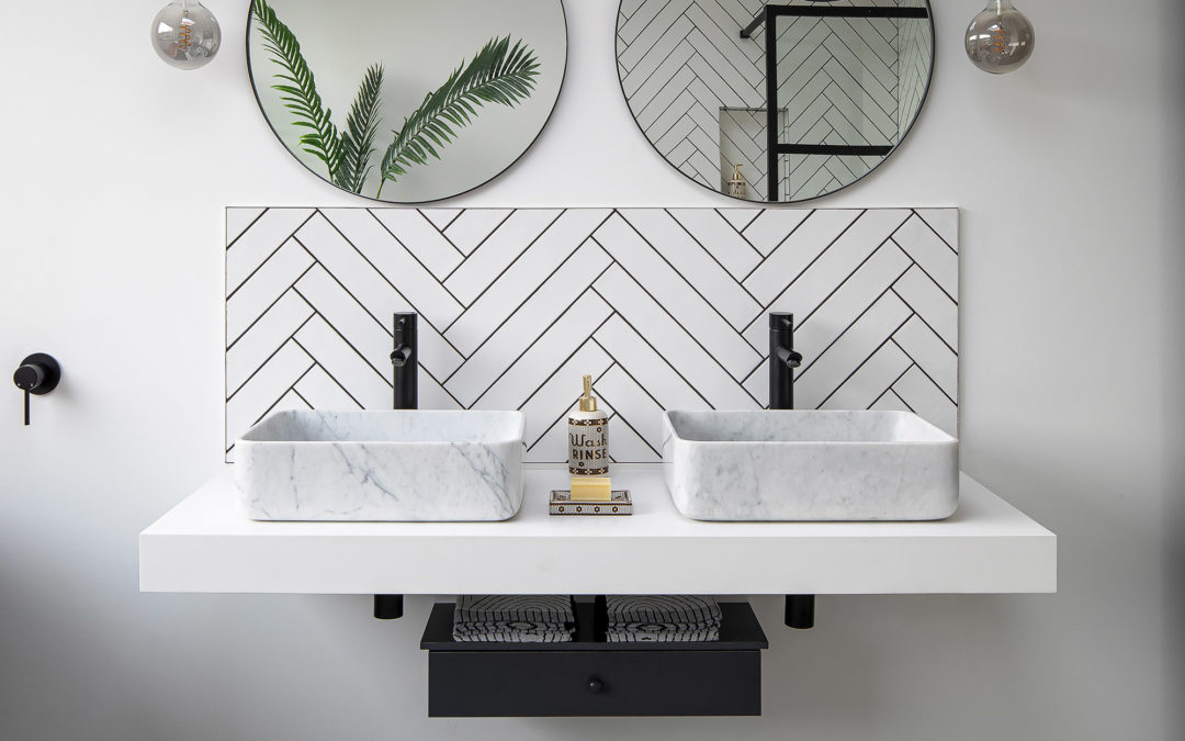 10 modern bathroom tile ideas to inspire your next project