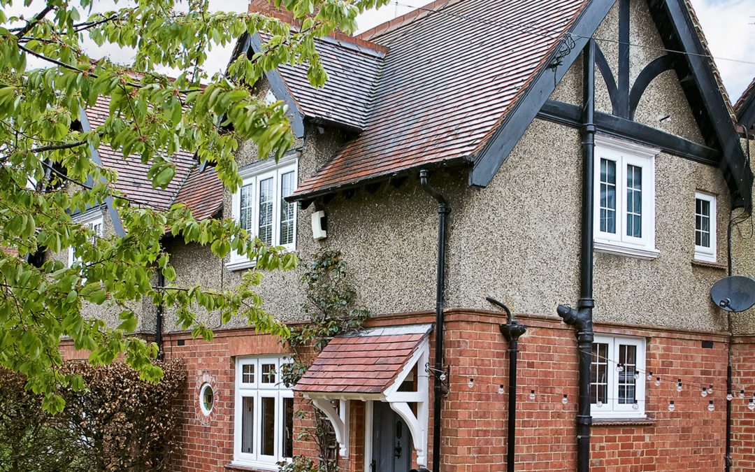 Exchanging contracts – what this actually means when buying a house