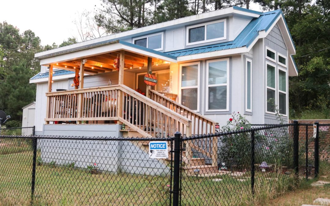 The Type of Fence Real Estate Experts Wish You Wouldn’t Install
