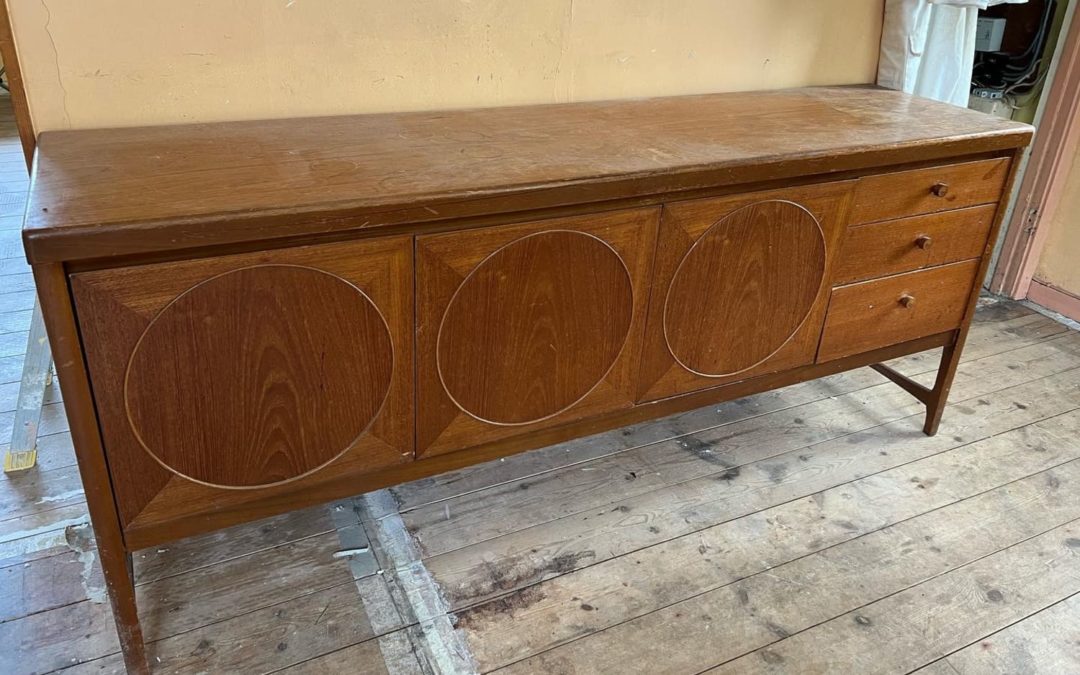 B&A: A $70 DIY Cabinet Redo Effortlessly Blends Art Deco and Mid-Century Style