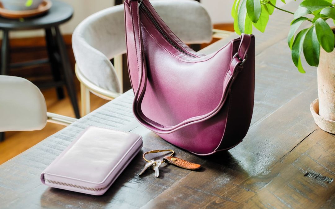 The $13 Amazon Find That Will Magically Clean All the Stubborn Gunk Out of Your Purse