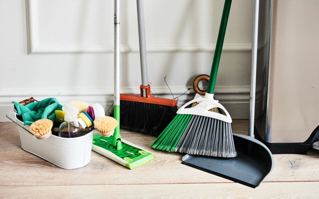 The Game-Changing, Hands-Free Vacuum That’ll Make Your Dustpan a Thing of the Past (It’s on Sale!)