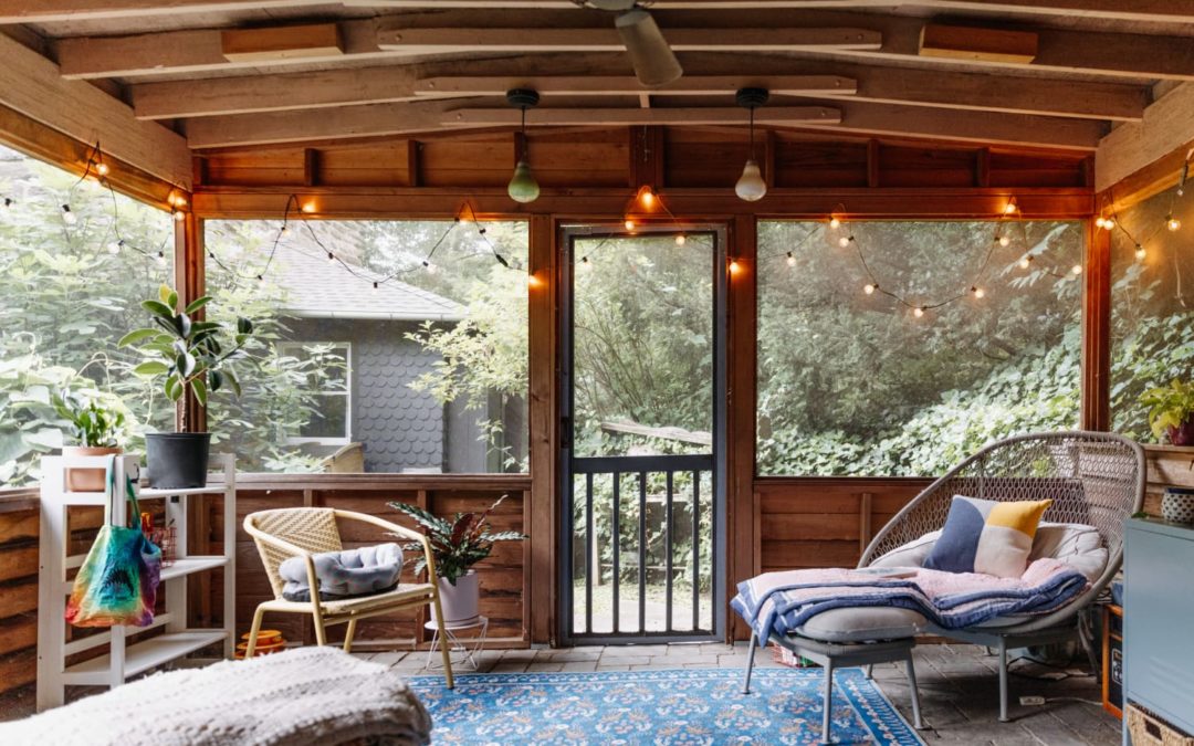 This 350-Square-Foot Mid-Century Cottage Is Absolutely Dreamy, Inside and Out