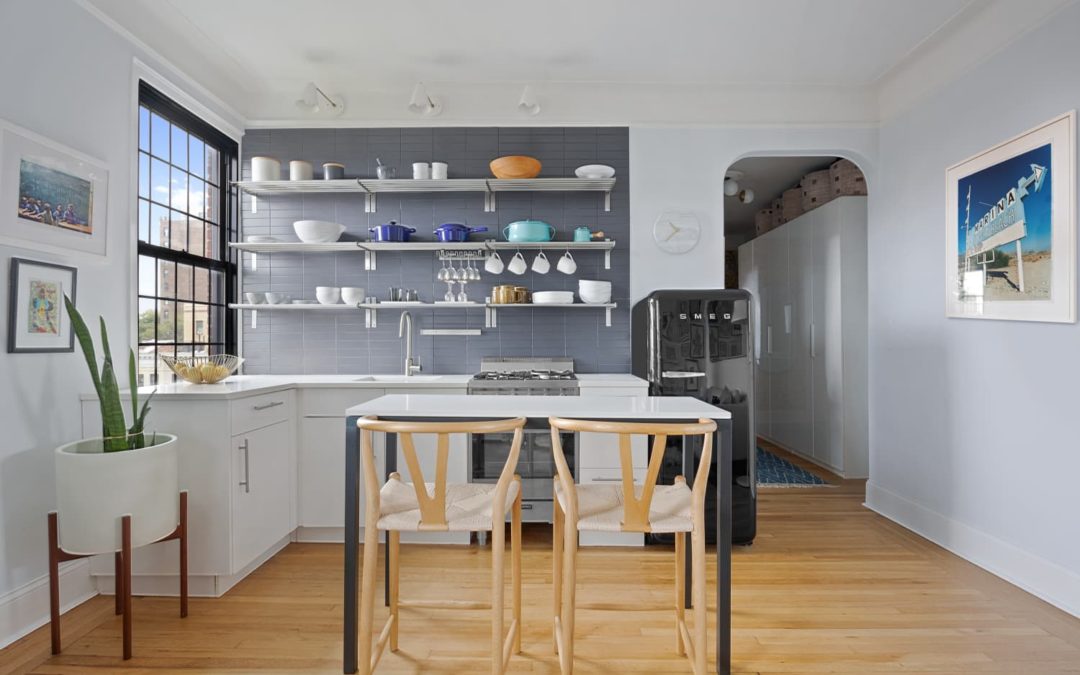You Need to Peek Inside This Top-Floor NYC Apartment in an Art Deco Building