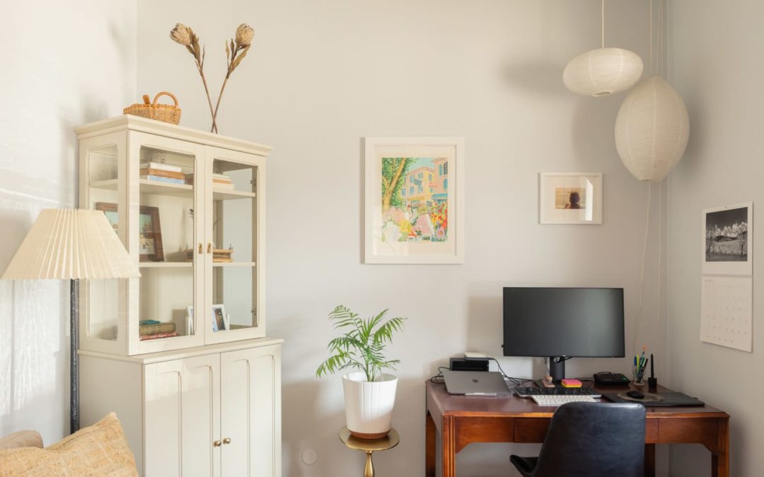 The Paint Colors a Real Estate Agent Always Chooses for a Home Office