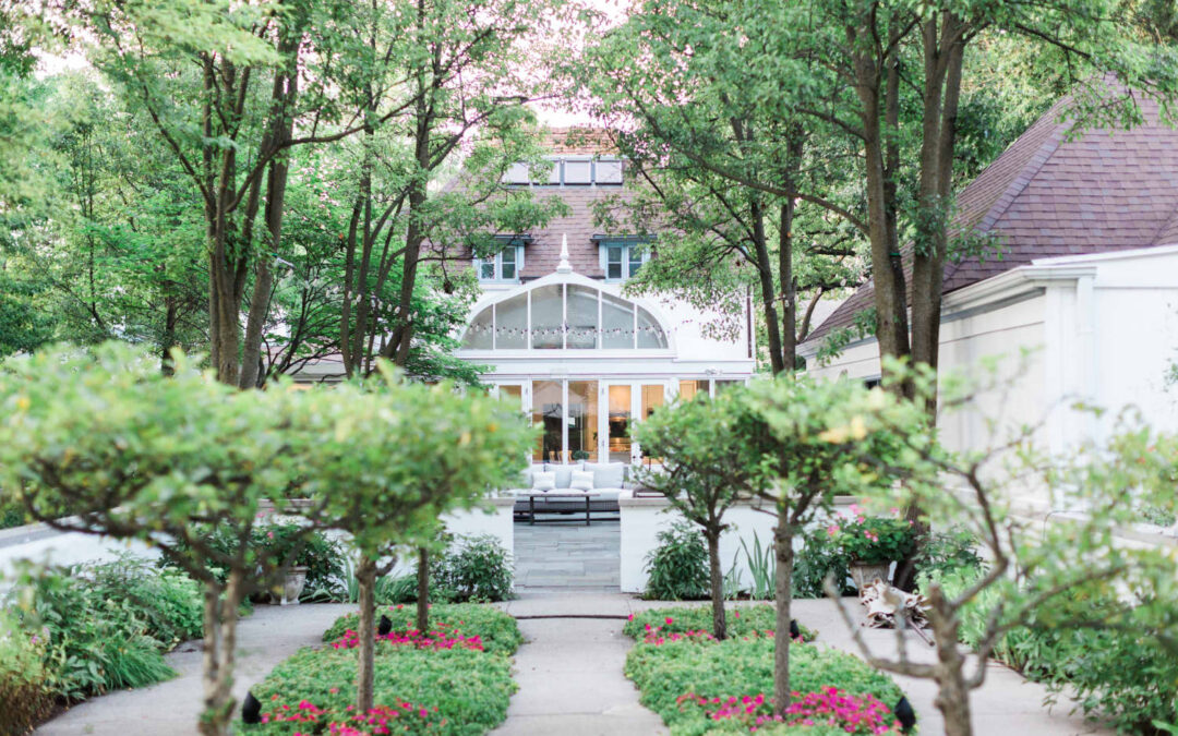 Martha Stewart (and Her Pro Gardeners) Swear by This $30 Japanese Tool
