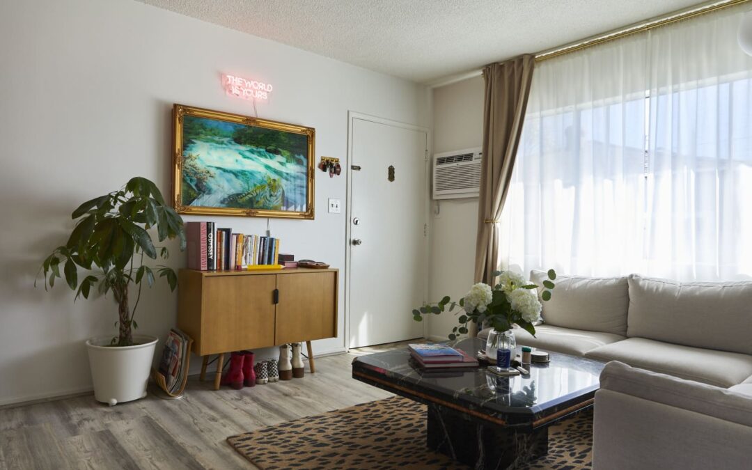 Why You Should Keep a Toast Rack in Your Living Room (It’s So Clever!)