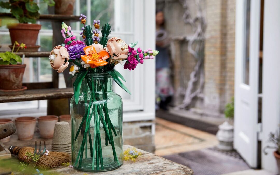 The Secret to an Everlasting Bouquet Is Actually a LEGO Find