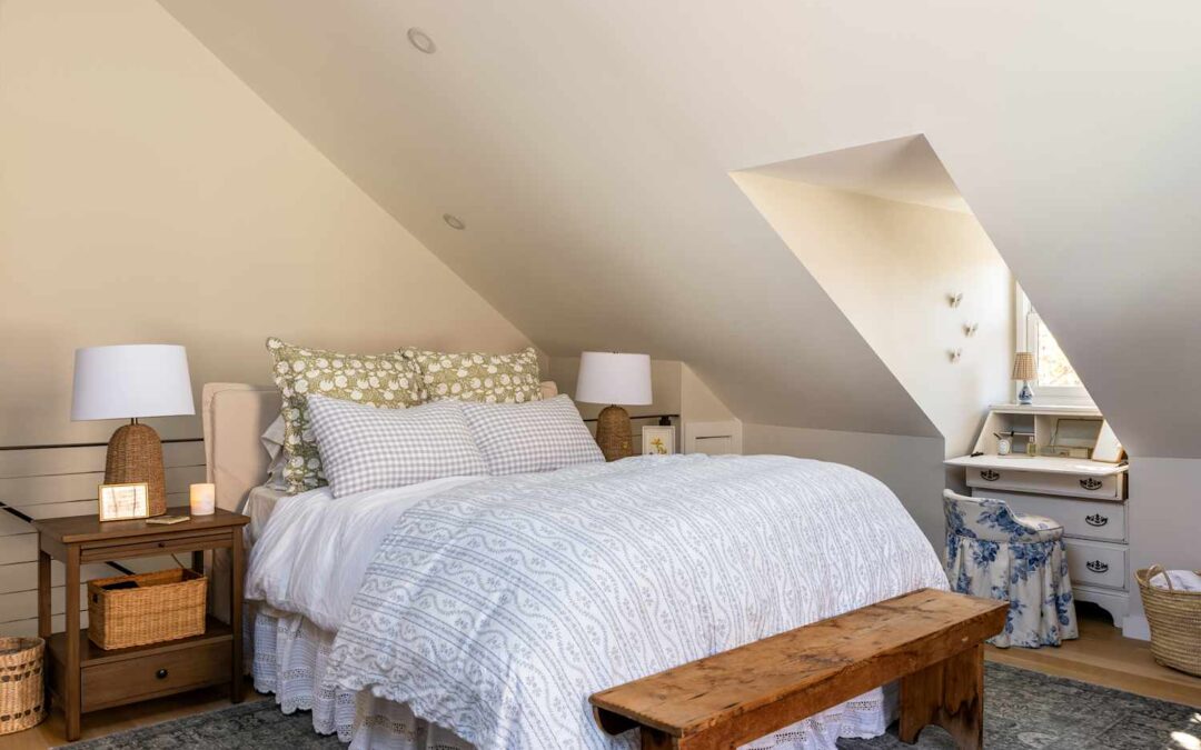 Why You Should Put a Spoon Rack on Your Bedroom Wall