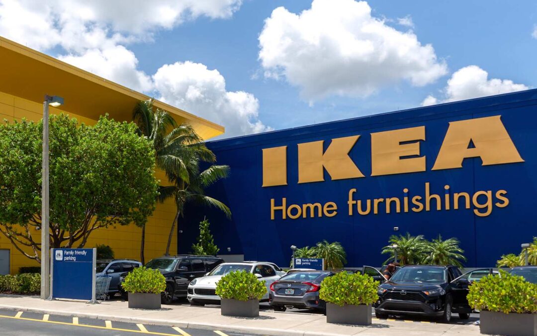 IKEA’s New $50 Transforming Floor Lamp Looks Straight Out of a Design Museum